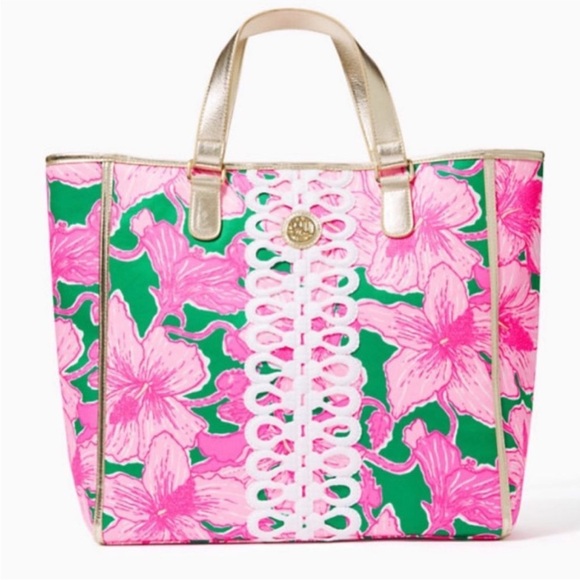 Lilly Pulitzer Handbags - Lilly Pulitzer Kelly Kiss hibis kiss Pink Green Floral Canvas Lace Trim tote